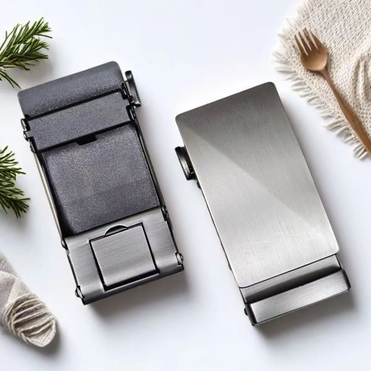 Fibbia per Cintura da Uomo in  - Quality Men'S Accessories recensione e prezzo